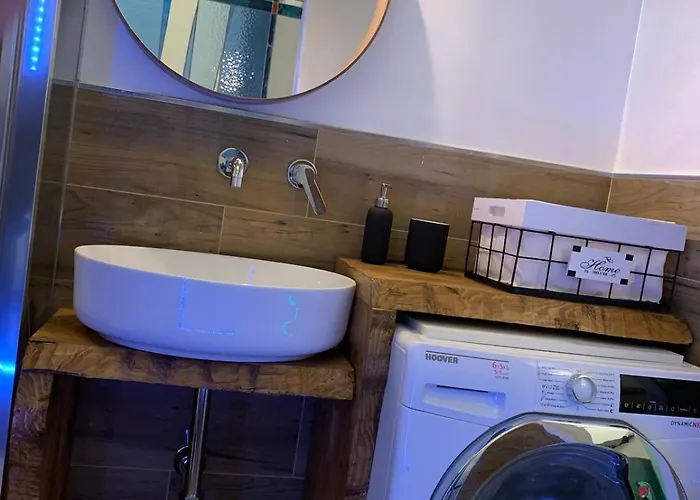 Artemide Centre Bocconi * Milaan